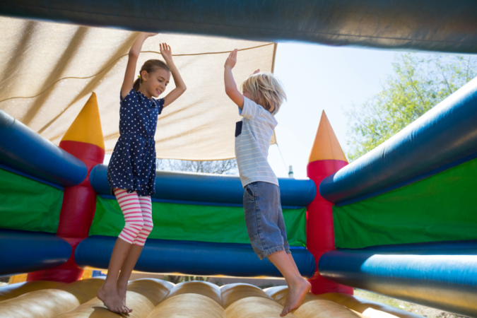 Juguetes y Juegos de aire libre, jardín y exterior niños Categoría Castillos Hinchables