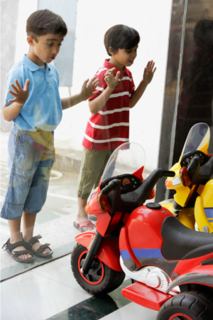 Edad y Peso de niños recomendado para motos eléctricas